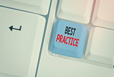 Kelime yazma metni en iyi uygulama. Ticari prosedürler için iş kavramı doğru olarak kabul edilir.