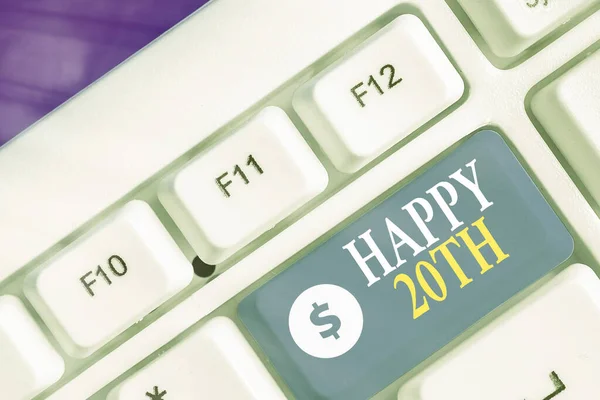 Skriver lapp som visar Happy 20th. Affärsfoto visar upp ett glädjefyllt tillfälle för speciella evenemang för att markera 20 år. — Stockfoto