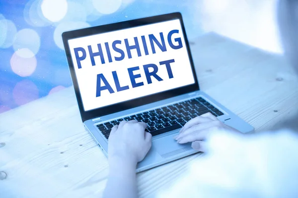 Word Writing Text Phishing Alarm. Geschäftskonzept für bewusste bis betrügerische Versuche, an sensible Informationen zu gelangen. — Stockfoto