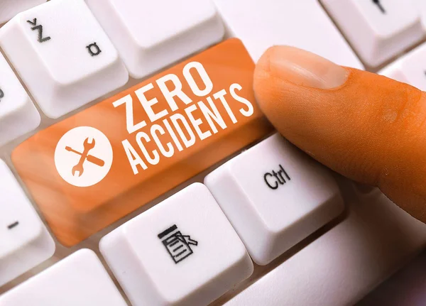 Tekstbord met Zero Accidents. Conceptuele foto belangrijke strategie ter voorkoming van arbeidsongevallen. — Stockfoto