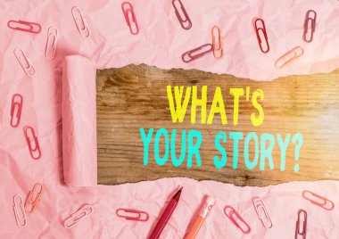 Hikaye Sorunuz Nedir 'i gösteren bir not yazıyorum. İş fotoğrafı gösterme biçimi geçmiş olayları gösterme.