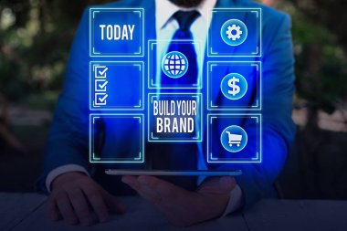 Markanızı Yapın 'ı gösteren kavramsal el yazısı. Reklam kampanyaları kullanarak marka eşitliğini arttıran iş fotoğrafları..