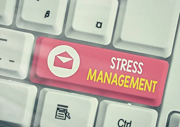 Écriture de texte Gestion du stress. Concept d'entreprise pour la méthode de limitation du stress et de ses effets en apprenant des moyens . — Photo