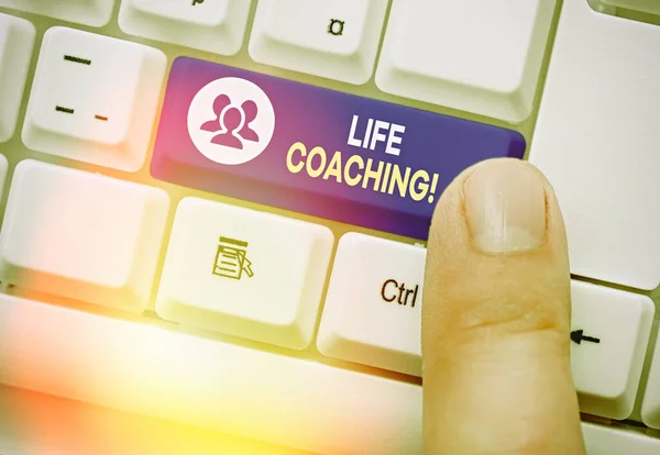 Texto de escritura de palabras Life Coaching. Concepto de negocio para empleados empleados para ayudar a mostrar sus objetivos en la carrera . —  Fotos de Stock