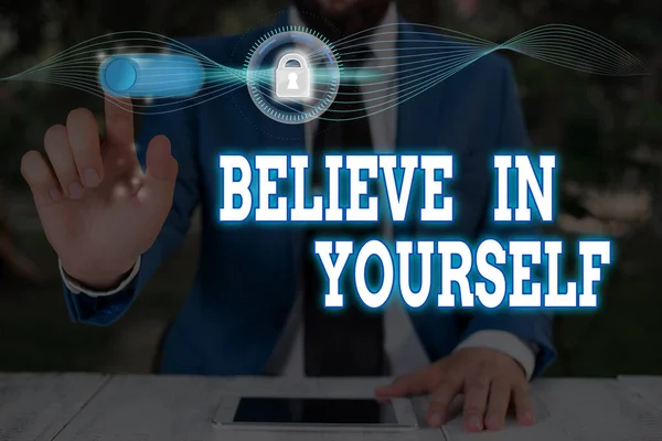 Konzeptionelle Handschrift, die Believe In Yourself zeigt. Business-Foto-Text gemeinsame Ratschläge, dass Sie alles tun können. — Stockfoto