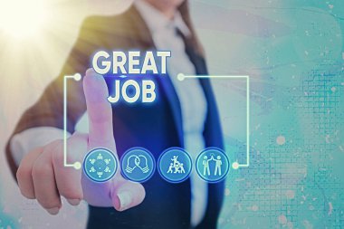 Harika bir iş çıkardığını gösteren kavramsal el yazısı. Birine iyi bir şey yaptığını söyleyen iş fotoğrafı sergileniyor..