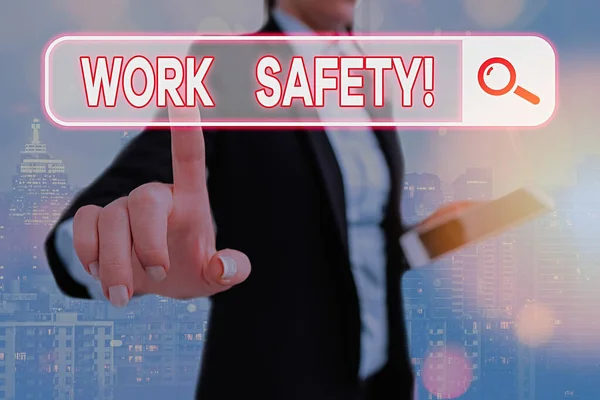 A munkahelyi biztonságot bemutató írásjegyzet. Üzleti fotóbemutató politikák és eljárások, amelyek biztosítják az alkalmazottak egészségét. — Stock Fotó