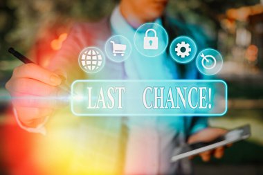 Son Şans yazılı el yazısı metin. İstediğinbir şeyi elde etmek veya elde etmek için son fırsat anlamına gelen kavram.