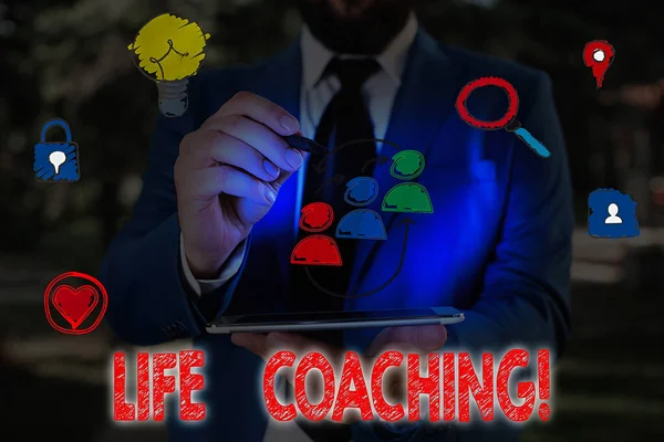 Schrijfbriefje met Life Coaching. Bedrijfsfoto presentatie Medewerker werkzaam om te helpen tonen hun doelen in carrière te bereiken. — Stockfoto