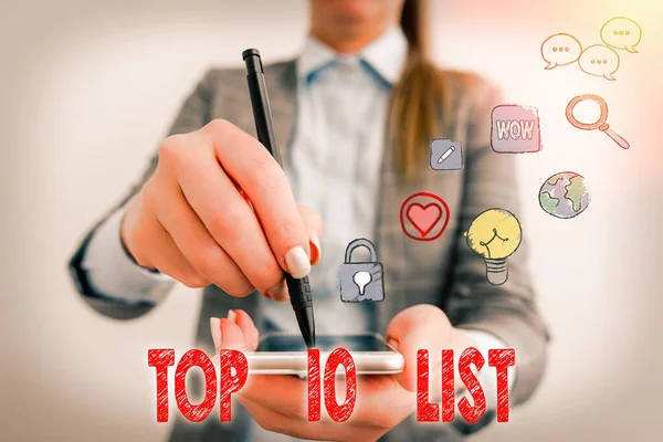 Tekstbord met de Top 10 lijst. Conceptuele foto de tien meest belangrijke of succesvolle items in een bepaalde lijst. — Stockfoto