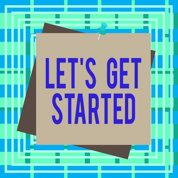 Znak tekstowy pokazujący "Let Is Start". Koncepcyjne zdjęcie, aby zacząć robić lub pracować nad czymś, co zacząłeś Przypomnij kolor tła pinezka tło notatka dołączony biurowy pin kwadratowy. — Zdjęcie stockowe