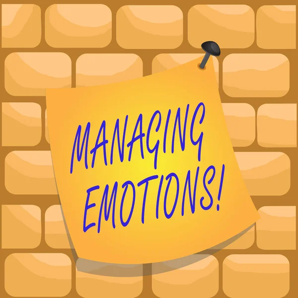 Escritura de texto a mano Managing Emotions. Concepto que significa capacidad de estar abierto a los sentimientos y modularlos en uno mismo Memo de papel recordatorio curvado clavado superficie colorida pegado marco de pin en blanco . — Foto de Stock