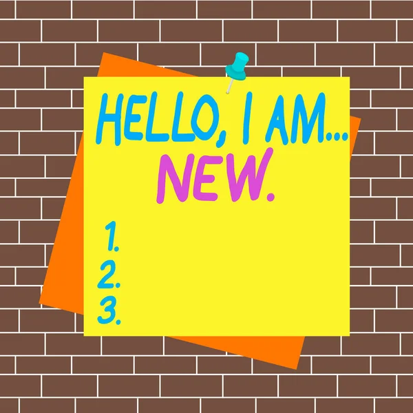 Znak tekstowy: Hello I Am New. Conceptual zdjęcie używane powitanie lub rozpocząć rozmowę telefoniczną Przypomnij kolor tła thumbtack tack notatka dołączony biurowy pin kwadratowy. — Zdjęcie stockowe