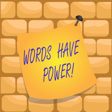 El yazısı metni yazarken kelimelerin gücü vardır. Anlamı kavrayabildikleri için birine zarar verebilir ya da iyileştirebilir. Kavisli hatırlatıcı kağıt not. Renkli, boş iğne çerçeveli..