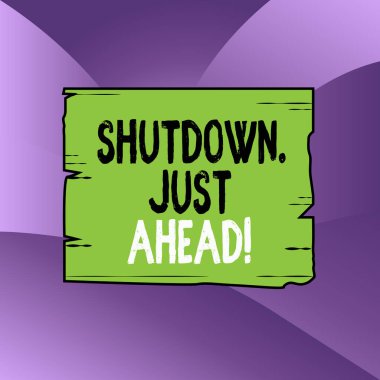 Kapatma Sadece İleri Yazan El Yazısı. Kavram, fabrika işinin ya kısa sürede ya da sonsuza kadar kapanması anlamına gelir. Ahşap kare iskelet yuvaları ahşap panel renkli kereste oyukları.