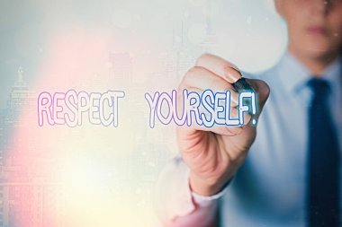 Kelime yazma metni Respect Yourself. İyi ve değerli olduğunuza inanmak için iş konsepti iyi muamele görüyor.