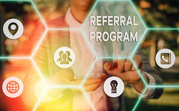 Word writing text Referral Program. Business concept for employees are rewarded for introducing suitable recruits. — Stock Photo, Image