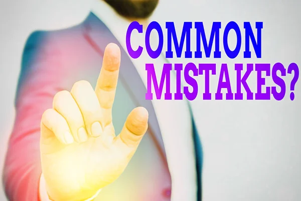Textový znak zobrazující otázku běžných chyb. Koncepční nebo chybný opakovaný úkon nebo rozsudek. — Stock fotografie