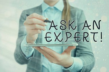 Bir Uzmana Sor yazısını gösteriyor. Kavramsal fotoğraf danışmanı. Bir konuda yetenekli ya da bilgili birine..