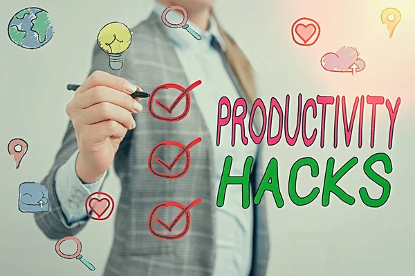 Schrijf notitie met productiviteits Hacks. Zakelijke foto presenteert trucs die je meer gedaan in dezelfde hoeveelheid tijd te krijgen. — Stockfoto