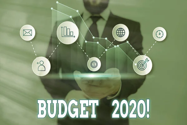예산 2020을 보여주는 텍스트 기호입니다. 내년 또는 현재 연도의 소득 및 지출의 개념 사진 추정. — 스톡 사진