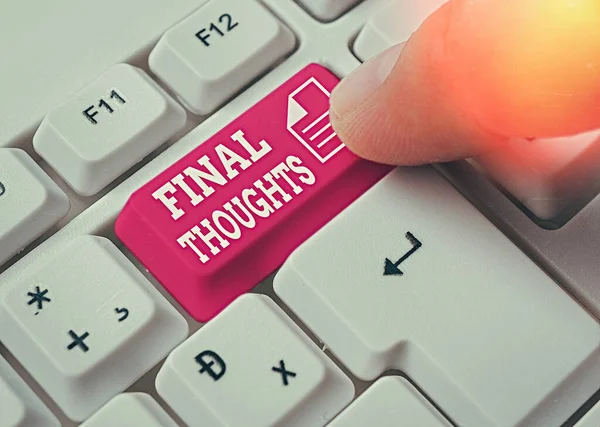 Writing note showing Final Thoughts. Business photo showcasing the conclusion or last few sentences within your conclusion. — Stock Photo, Image