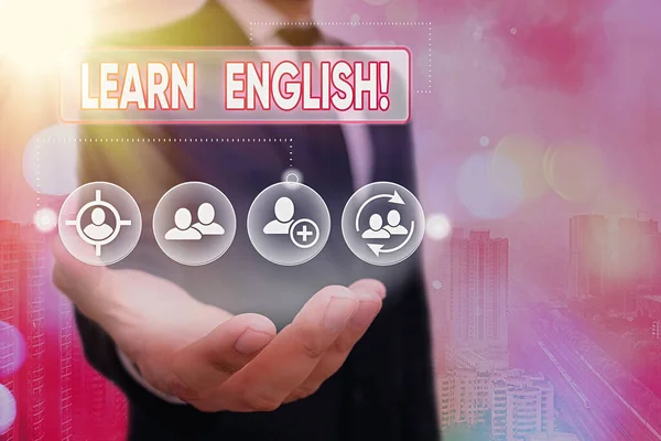 Texto de escritura de palabras Aprende inglés. Concepto de negocio para adquirir conocimiento en nuevo idioma por estudio . —  Fotos de Stock