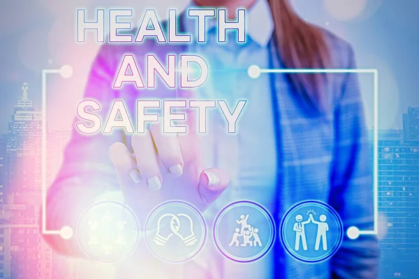 Nota de redação mostrando Saúde e Segurança. Foto de negócios mostrando procedimentos destinados a prevenir acidentes no local de trabalho . — Fotografia de Stock