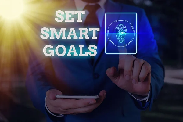 Conceptueel handschrift met Set Smart Goals. Zakelijke foto presentatie geven criteria om te begeleiden bij de vaststelling van de doelstellingen. — Stockfoto