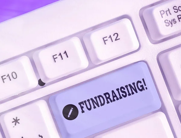 Texto de caligrafia Arrecadação de fundos. Conceito significado buscando gerar apoio financeiro para caridade ou causa . — Fotografia de Stock