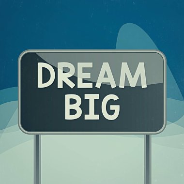 Dream Big 'i gösteren bir not yazıyorum. Hayatınız için amaç arayan bir iş fotoğrafı gösterimi ve işlemde metalik sırık boş panel tahtası rengarenk arka plan.