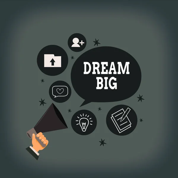 Scrivere una nota che mostra Dream Big. Business photo showcase in cerca di scopo per la vostra vita e diventando soddisfatte nel processo di mano che tiene Megafono Parlare Discorso Diverso Discorso Bubble . — Foto Stock