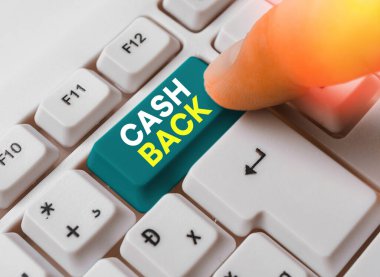 Cash 'e mesaj yazıyorum. Belirli ürünlerin alıcılarına sunulan teşvikin bir biçimini belirten iş konsepti.