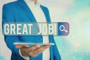 Büyük İş'i gösteren bir metin işareti. Kavramsal fotoğraf çok iyi yapmış bir şey için birini öven kullanılır.