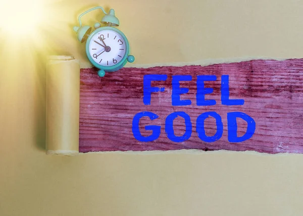 Sms 'je met Feel Good. Conceptuele foto in verband met of ter bevordering van een vaak misleidend gevoel van tevredenheid. — Stockfoto
