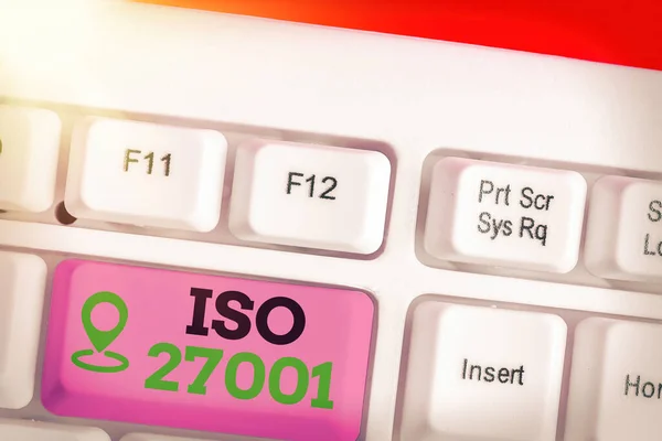 Note d'écriture montrant Iso 27001. Photo d'affaires présentant les spécifications d'un système de gestion de la sécurité de l'information . — Photo