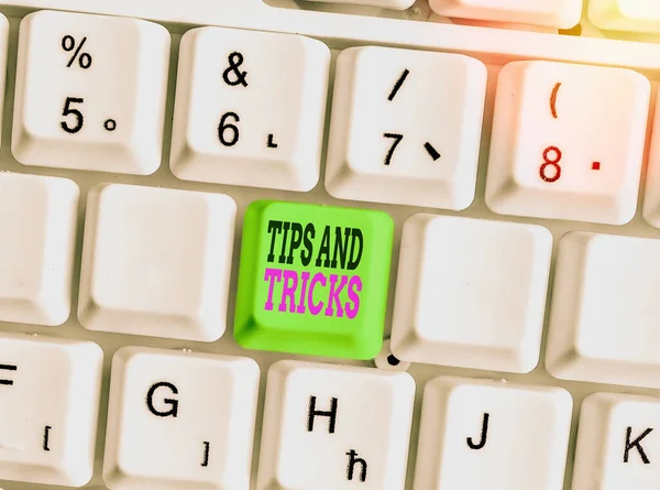 Textbausteine Tipps und Tricks. Geschäftskonzept für Insider-Fakten speziell bei Wetten oder Investitionen. — Stockfoto