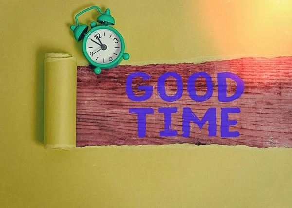 Signo de texto que muestra Good Time. Foto conceptual el momento adecuado para hacer algo o para que algo suceda . — Foto de Stock