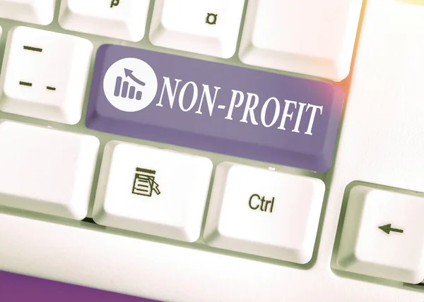 Testo di scrittura di parole No Profit. Concetto di business per tipo di organizzazione che non guadagna profitti per i suoi proprietari . — Foto Stock