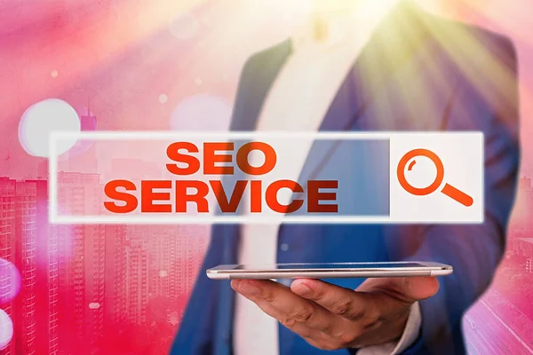 A Seo Service-re utaló üzenet. Fogalmi fotótechnikák és eljárások a weboldal láthatóságának növelésére. — Stock Fotó