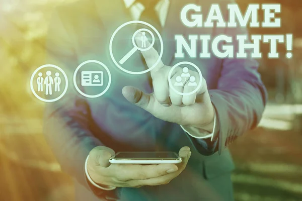 Segno di testo che mostra Game Night. Foto concettuale di solito la sua chiamata su date di gioco per adulti come il poker con gli amici . — Foto Stock