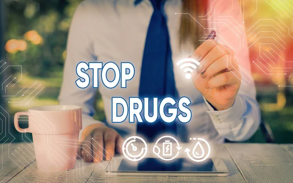 Texto de escritura de palabras Stop Drugs. Concepto empresarial para acabar con la dependencia de sustancias como la heroína o la cocaína . — Foto de Stock