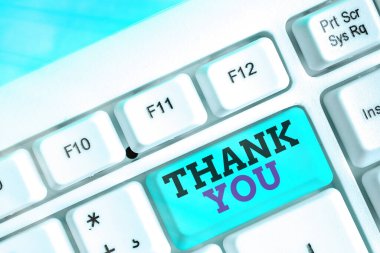 El yazısı. Teşekkür ederim. Bir hediye veya hizmet kabul ederken kullanılan kibar bir ifade anlamına gelir..