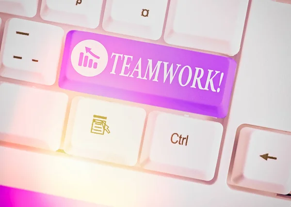 Word skriva text teamwork. Affärsidé för kombinerad aktionsgrupp, särskilt när effektiv och effektiv. — Stockfoto