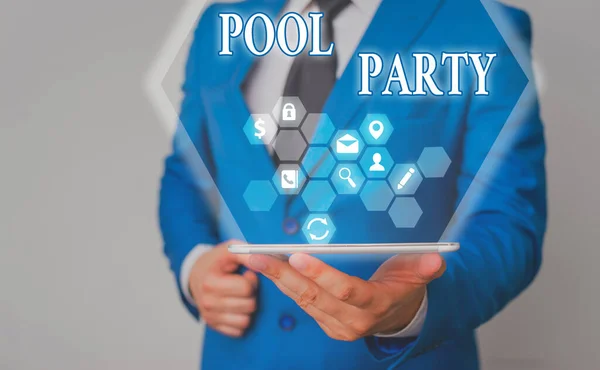Handschrift tekst schrijven Pool Party. Concept betekent feest met activiteiten in een zwembad. — Stockfoto