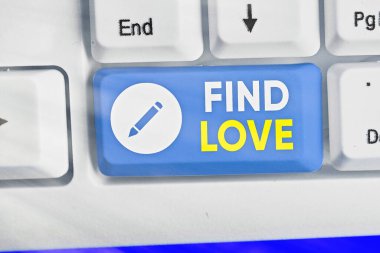 Kavramsal el yazısı aşkı bulduğunu gösteriyor. İş fotoğraflarında yakınlık ya da yakınlık bağlarından doğan başka birine sevgi mesajı atılır..