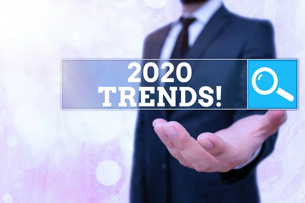 Conceptueel handschrift met 2020 trends. Zakelijke fototekst algemene richting waarin iets zich ontwikkelt of verandert. — Stockfoto
