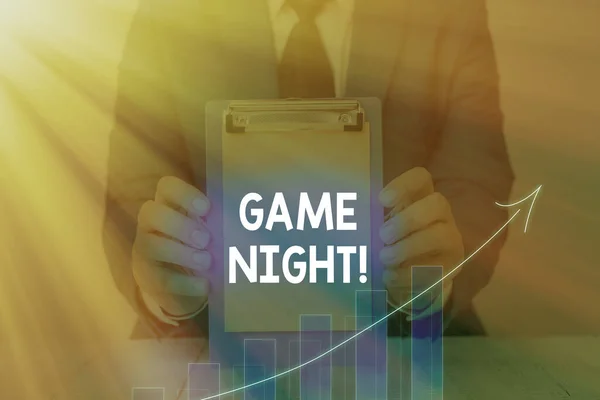 Segno di testo che mostra Game Night. Foto concettuale di solito la sua chiamata su date di gioco per adulti come il poker con gli amici . — Foto Stock