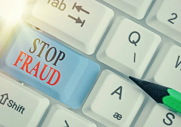 손으로 쓴 글자로는 < Stop Fraud > 가 있다. 사업 사진 문자 광고, 더 많은 돈 거래를 조심하라는 권고. — 스톡 사진