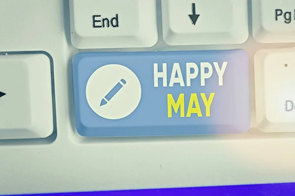 Escrita de mão conceitual mostrando Happy May. Texto da foto de negócios Feliz mês novo Melhores desejos Fresh Start Celebrating Holiday . — Fotografia de Stock